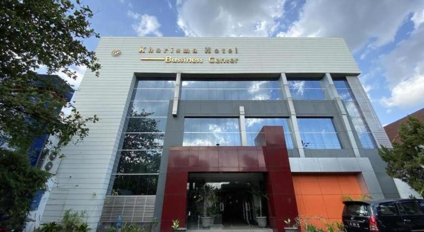 Kharisma Hotel Madiun Exterior photo