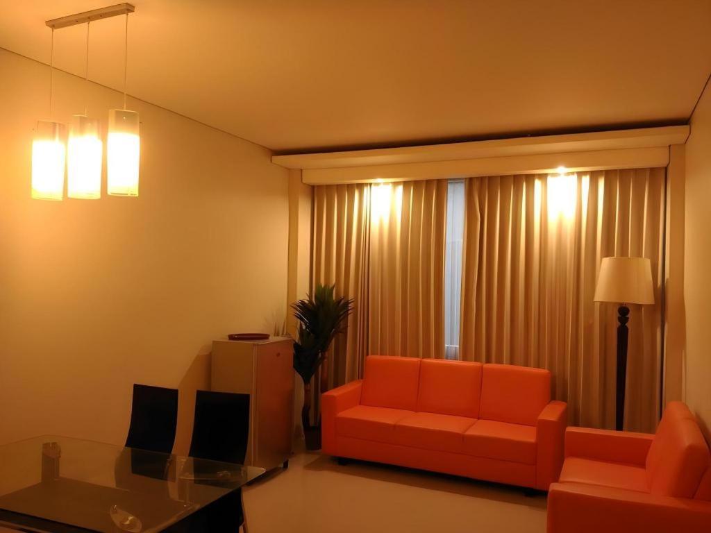 Kharisma Hotel Madiun Exterior photo